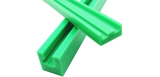 鏈條導(dǎo)軌使用高分子聚乙烯板做原材料的原因是什么